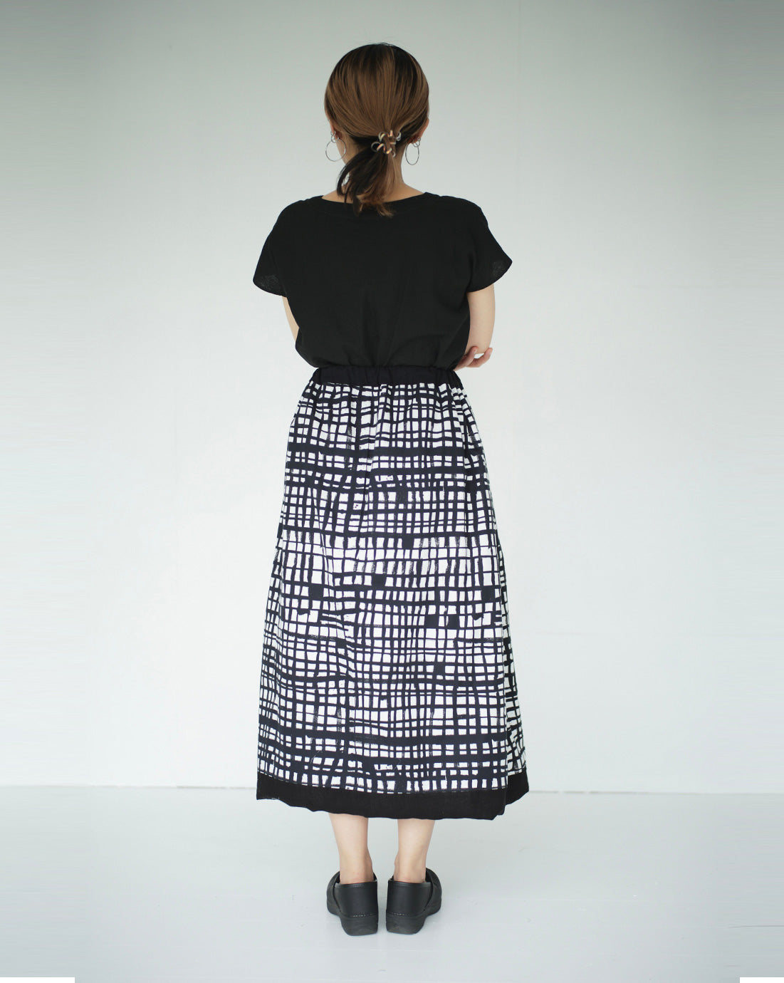 finger line reversible skirt check